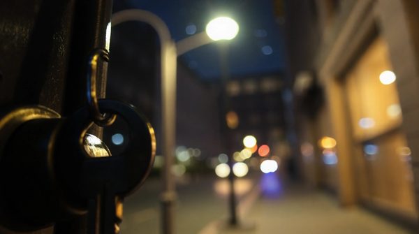 Top services de serrurerie à chêne-bourg disponibles 24/7